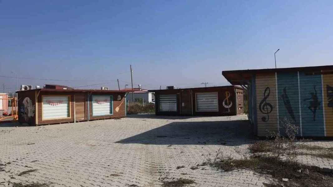 Hatay’da Depremzede Çocukların Kütüphanesinde İkinci Hırsızlık! 4